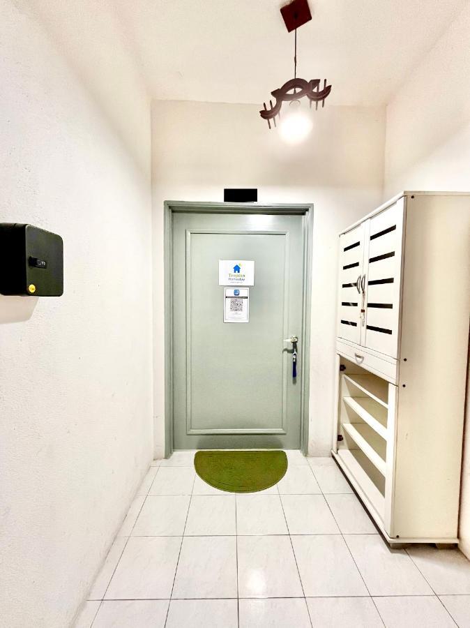 Tropika Homestay Bangi With 3 Bedrooms Kajang Exterior photo